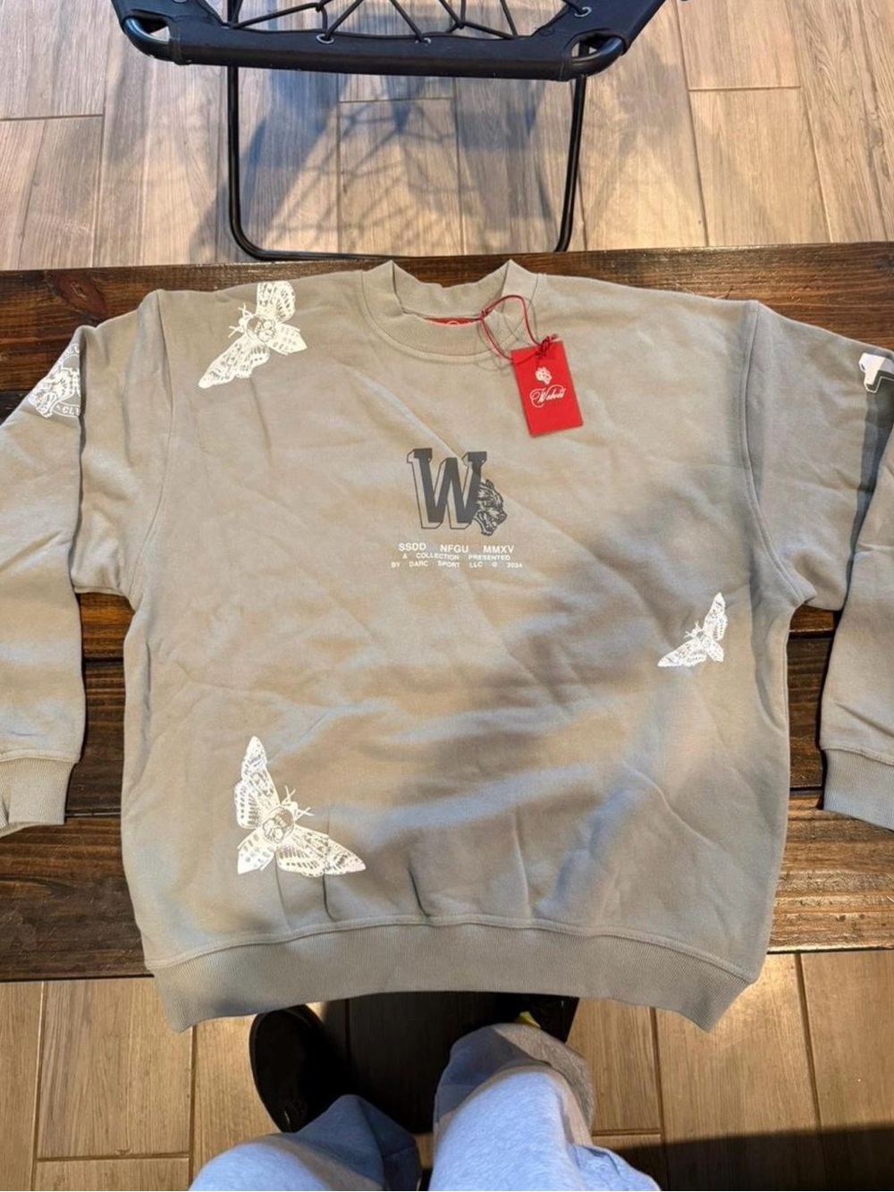 Red Tag Darc Sport Owen green crewneck sweatshirt